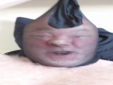 Amateurvideo Carmen Nylonjunge macht Grimassen in Nylon Maske from nylonjunge